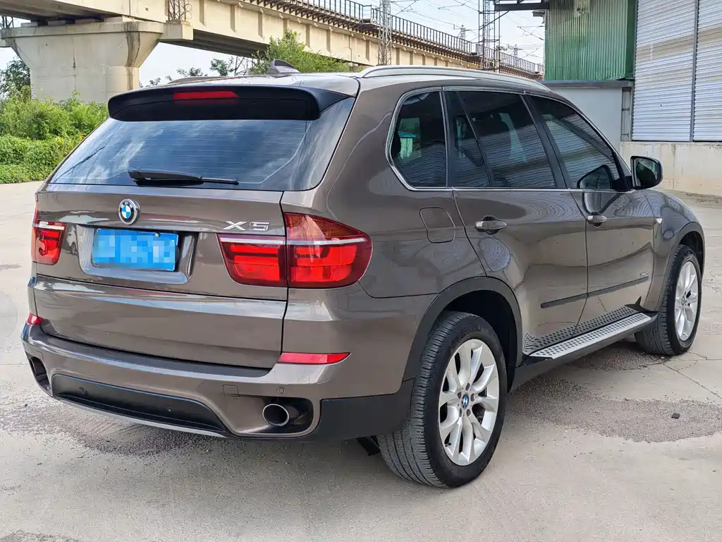 BMW X5 2011 — фото 11