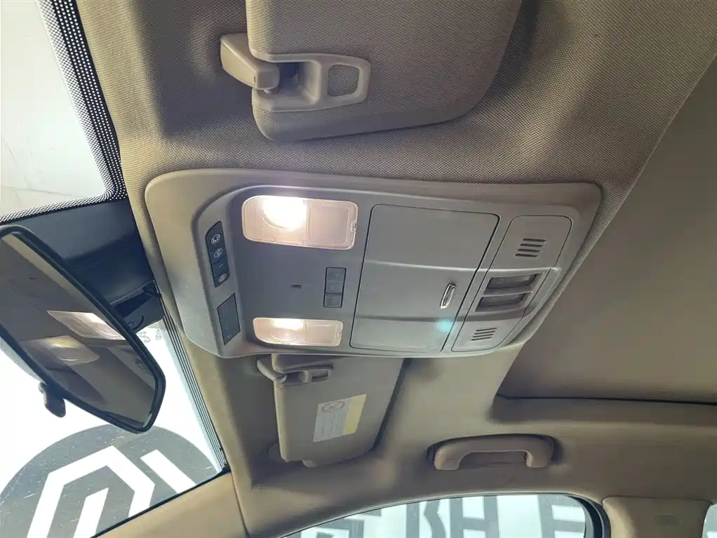 Buick Envision Plus 2017 — фото 12