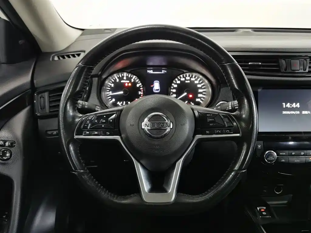 Nissan X-Trail 2019 — фото 11