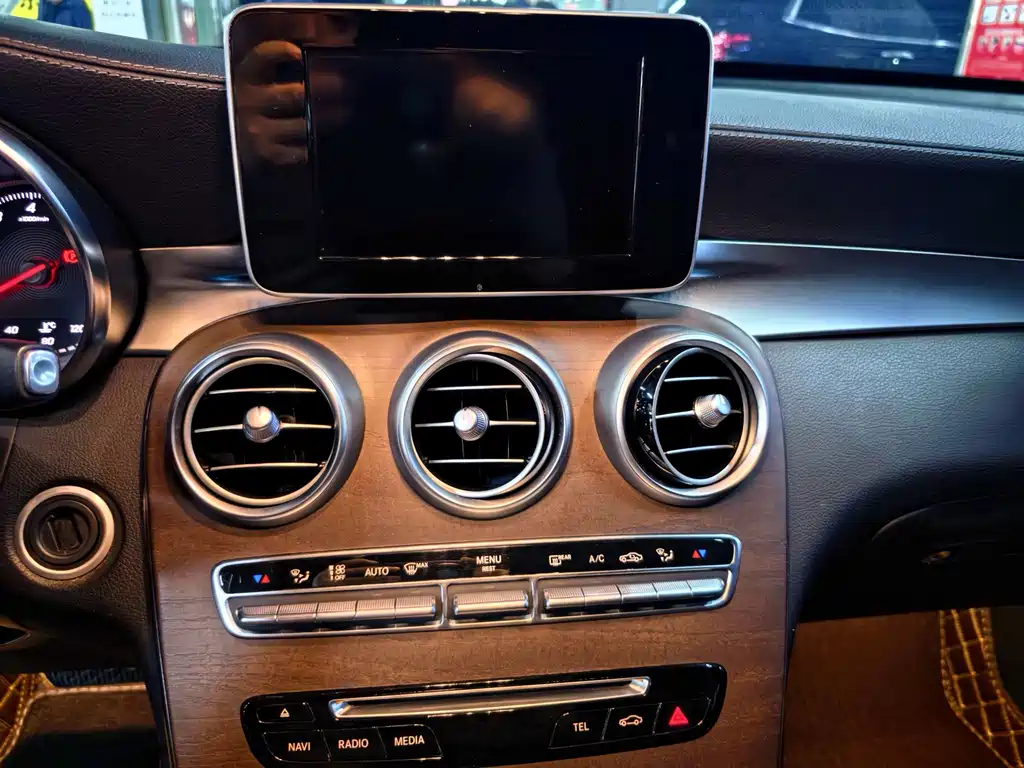 Mercedes-Benz GLC 2019 — фото 11