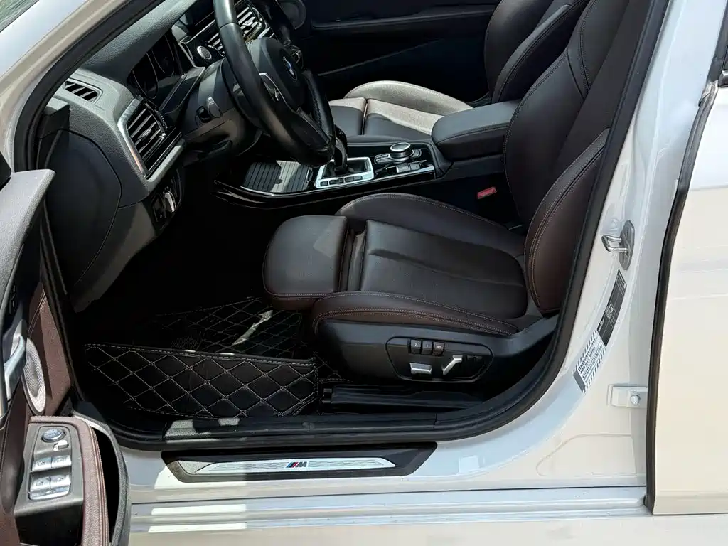 BMW 1 Series 2021