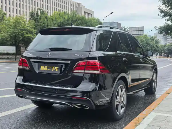 Mercedes-Benz GLE 2016