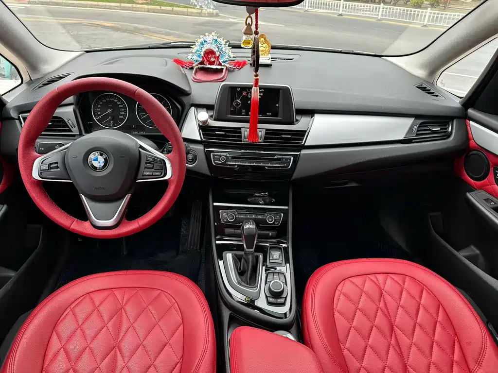 BMW 2 Series Active Tourer 2016 — фото 8