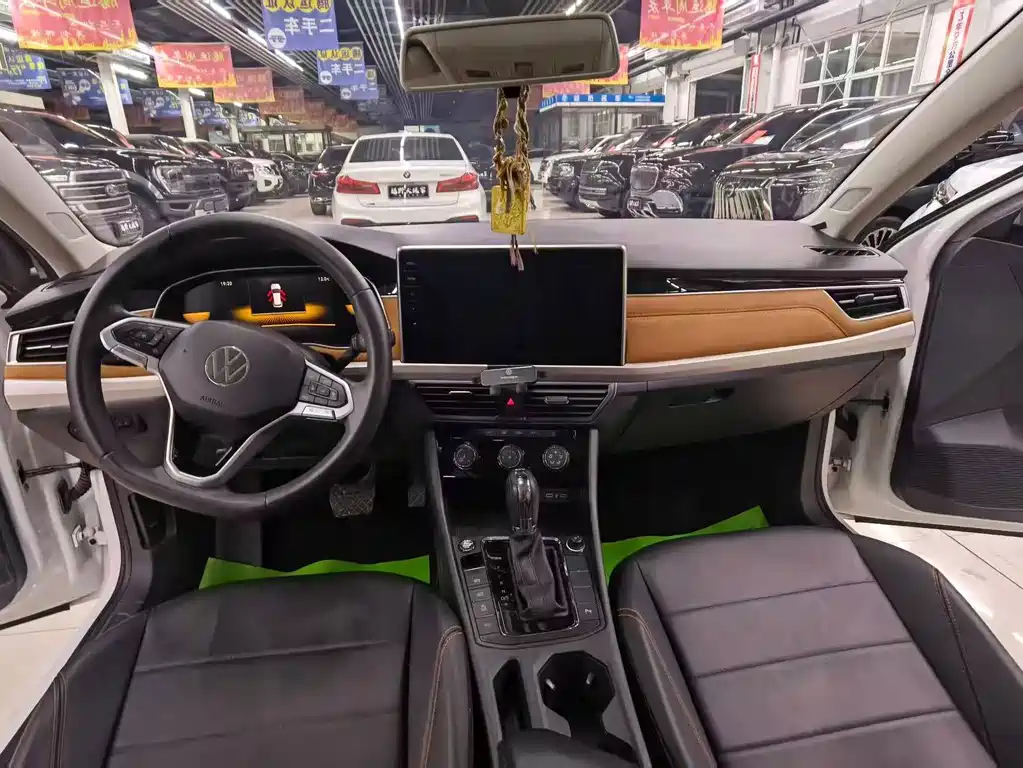 Volkswagen Bora 2024