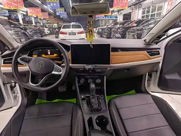Volkswagen Bora 2024