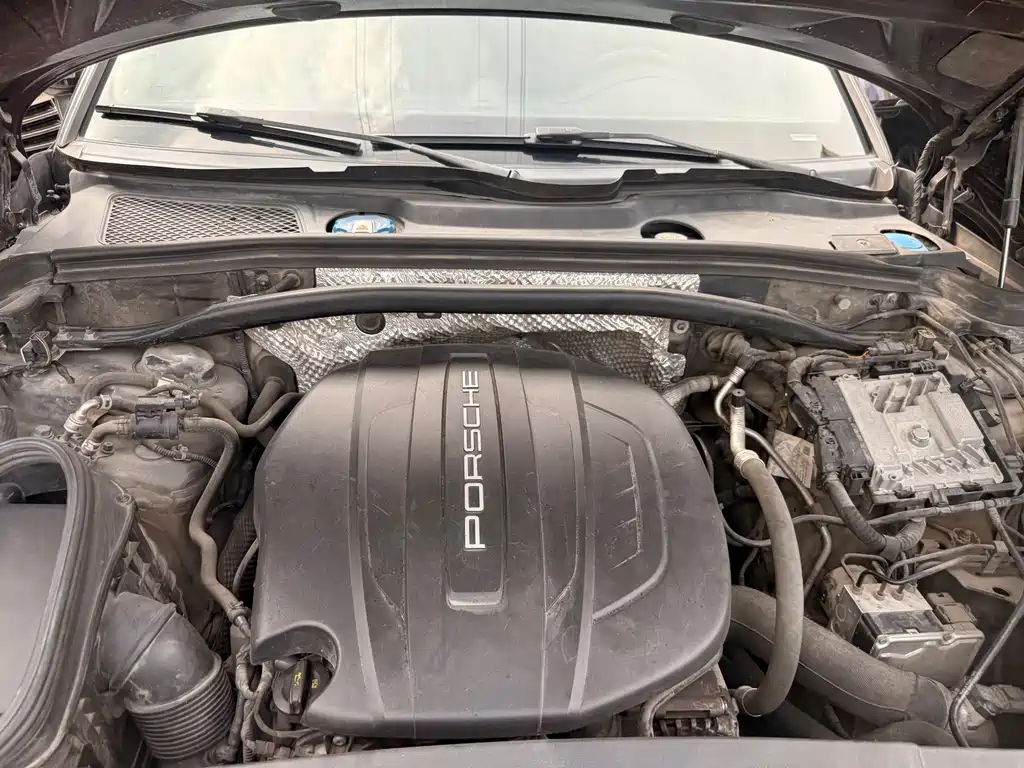 Porsche Macan 2018 — фото 19