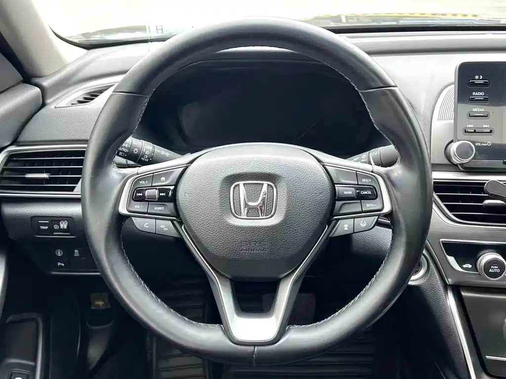 Honda Accord 2021 — фото 9