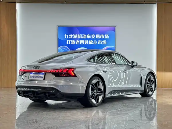 Audi e-tron GT 2023