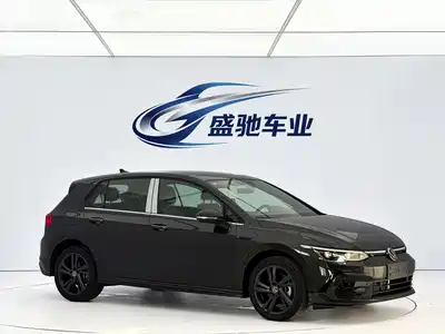 Volkswagen Golf 2024