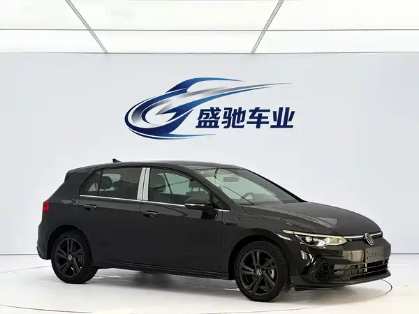 Volkswagen Golf 2024