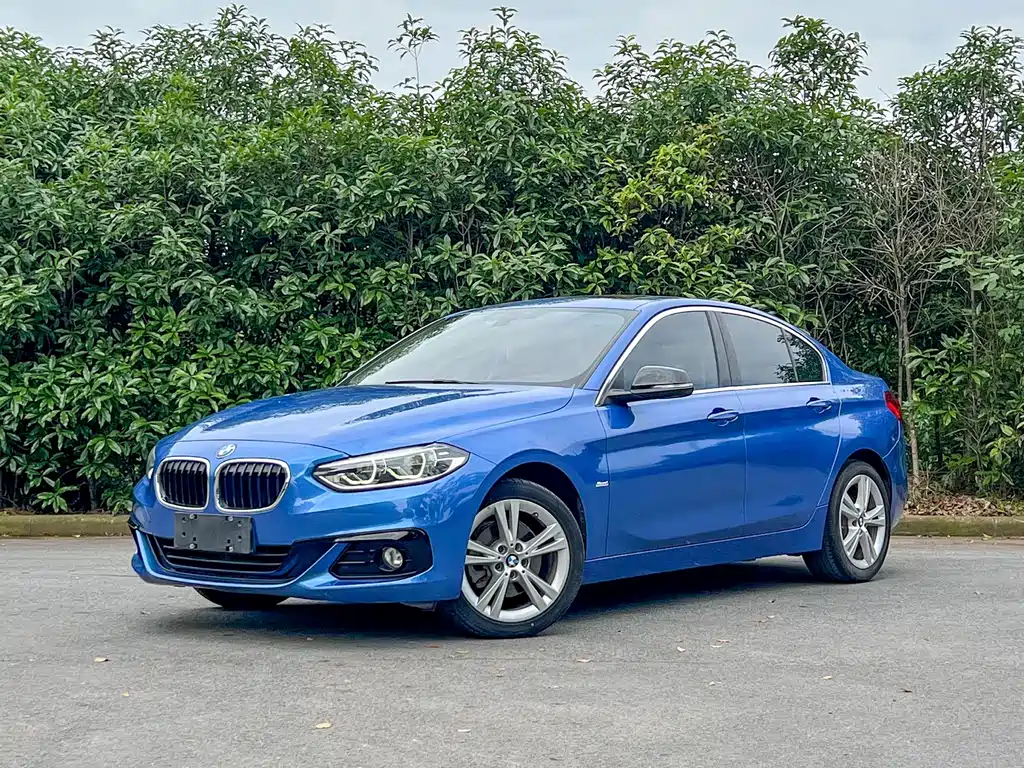 BMW 1 Series 2018 — фото 1