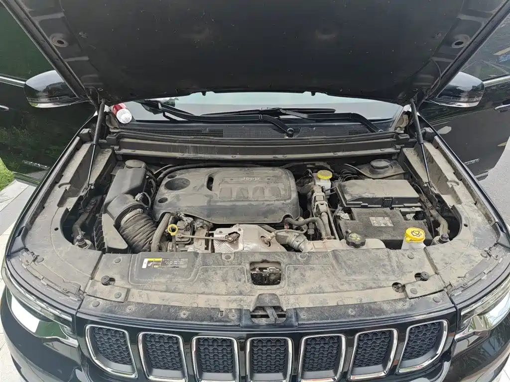 Jeep Grand Commander 2019 — фото 21