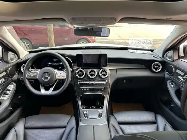 Mercedes-Benz C-Class 2020