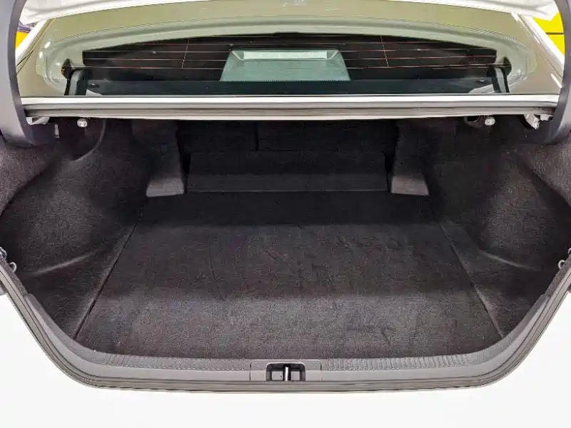 Toyota Camry 2023 — фото 23