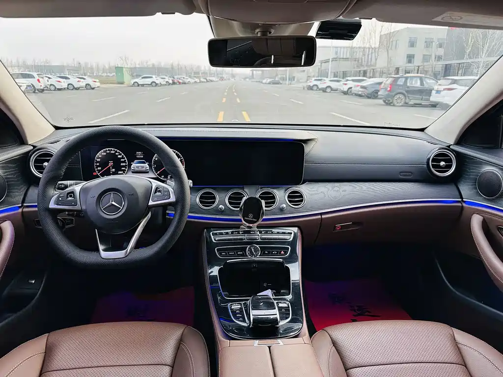 Mercedes-Benz E-Class 2017 — фото 8