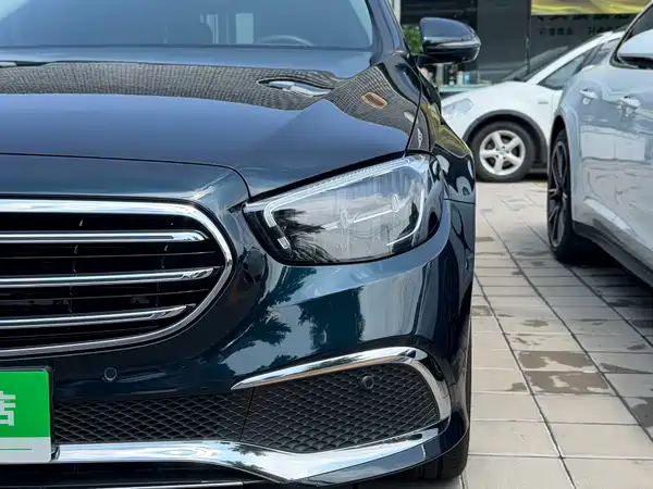 Mercedes-Benz E-Class 2023