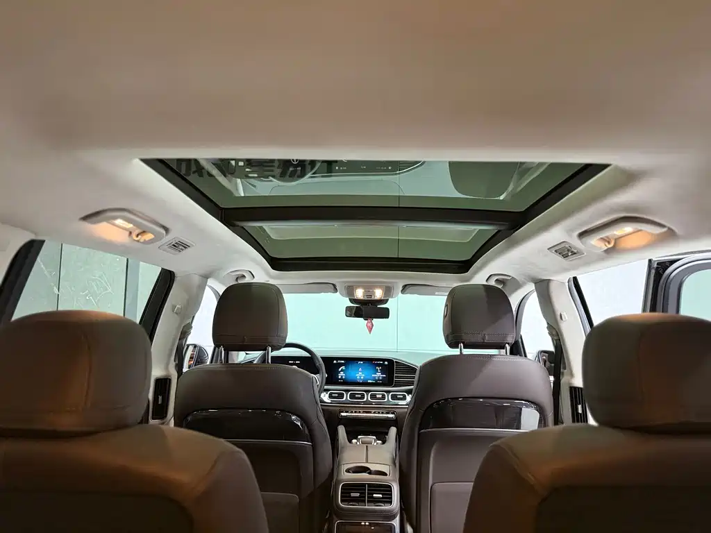 Mercedes-Benz GLS 2023 — фото 13