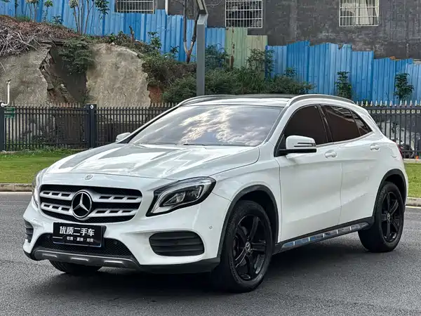 Mercedes-Benz GLA 2019