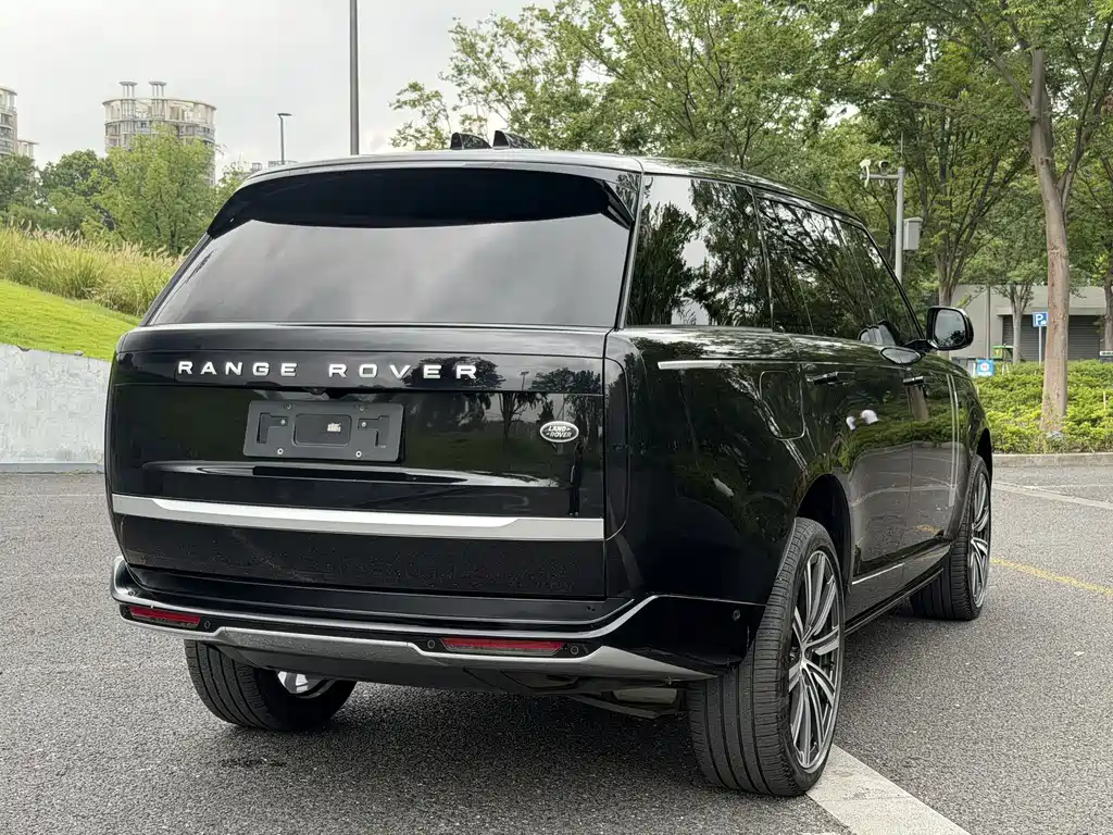 Land Rover Range Rover 2024 — фото 13