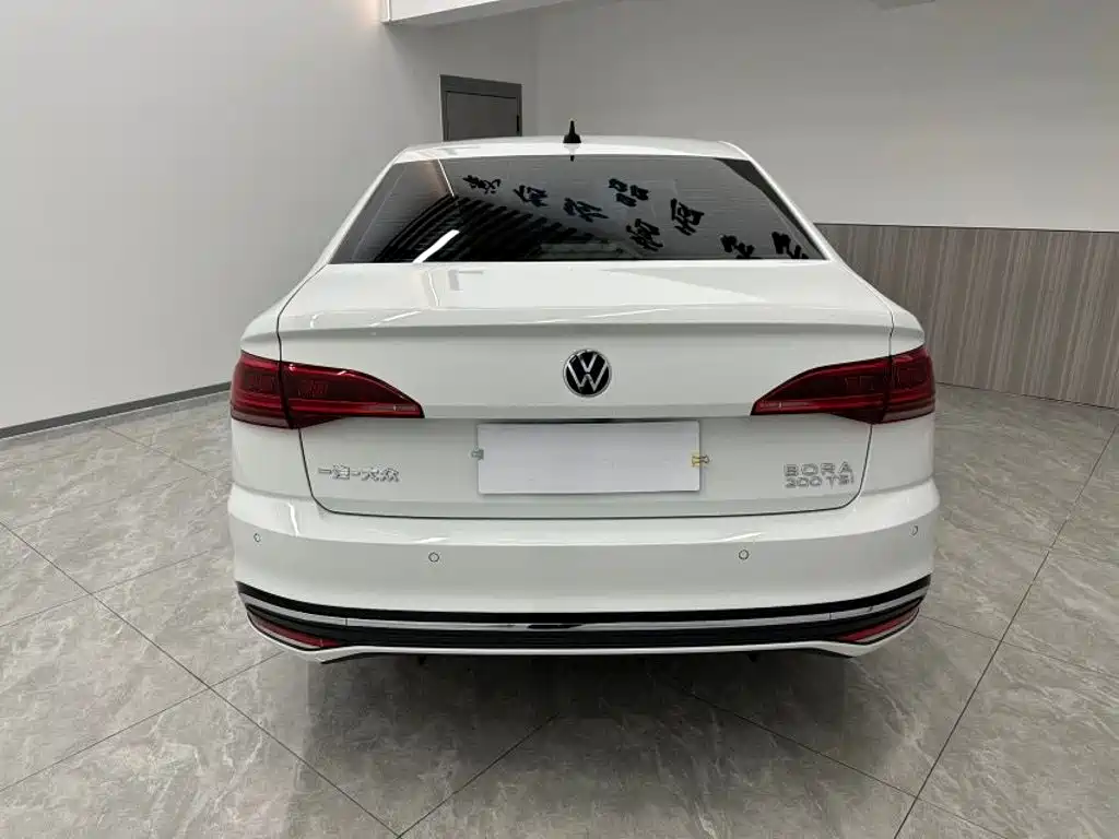 Volkswagen Bora 2023