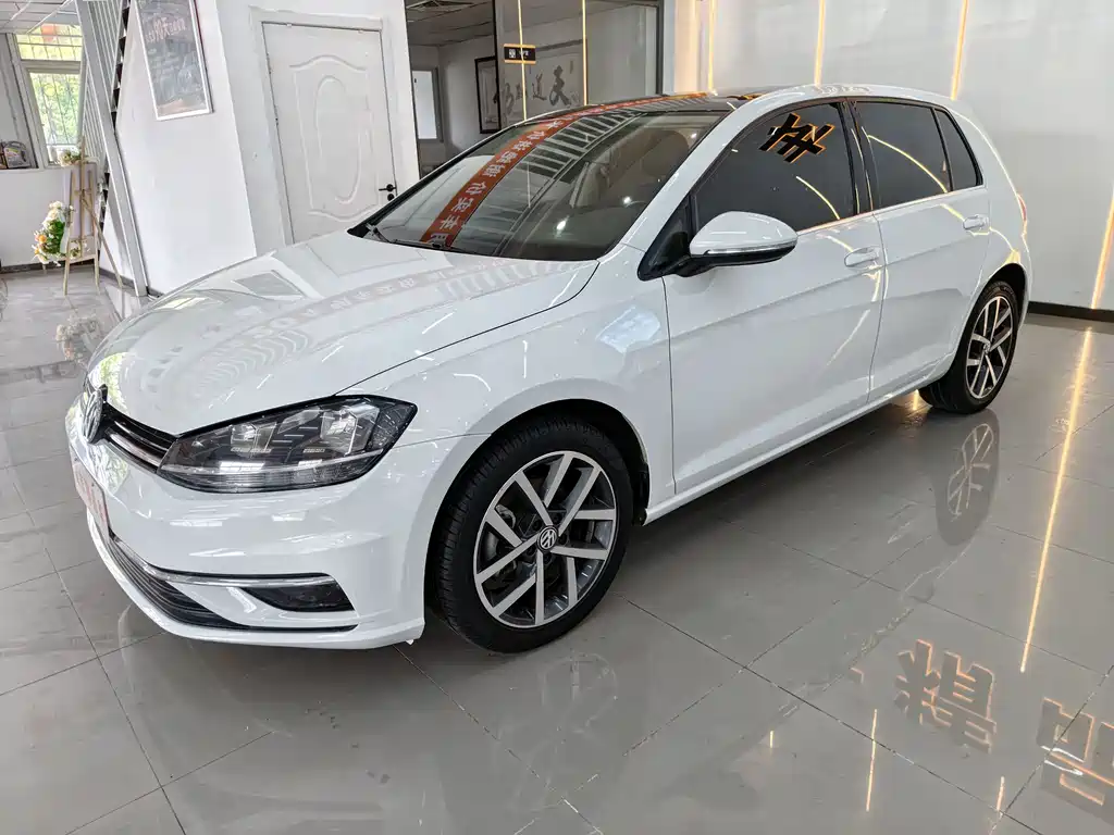 Volkswagen Golf 2020