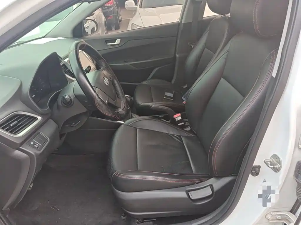 Hyundai Verna 2019 — фото 15