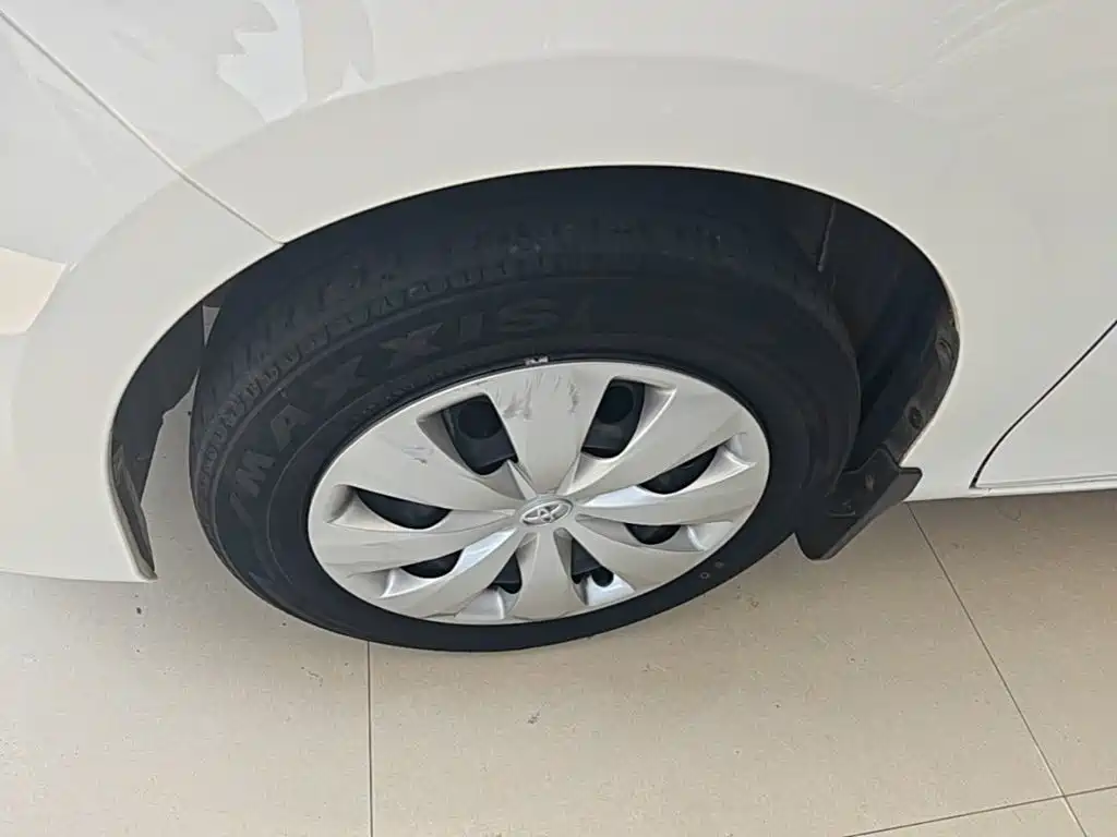 Toyota Yaris L 2021 — фото 23