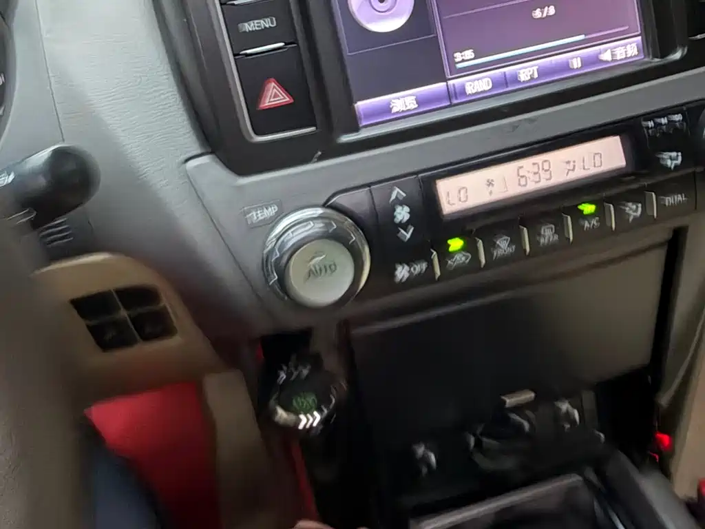 Toyota Prado 2016 — фото 18