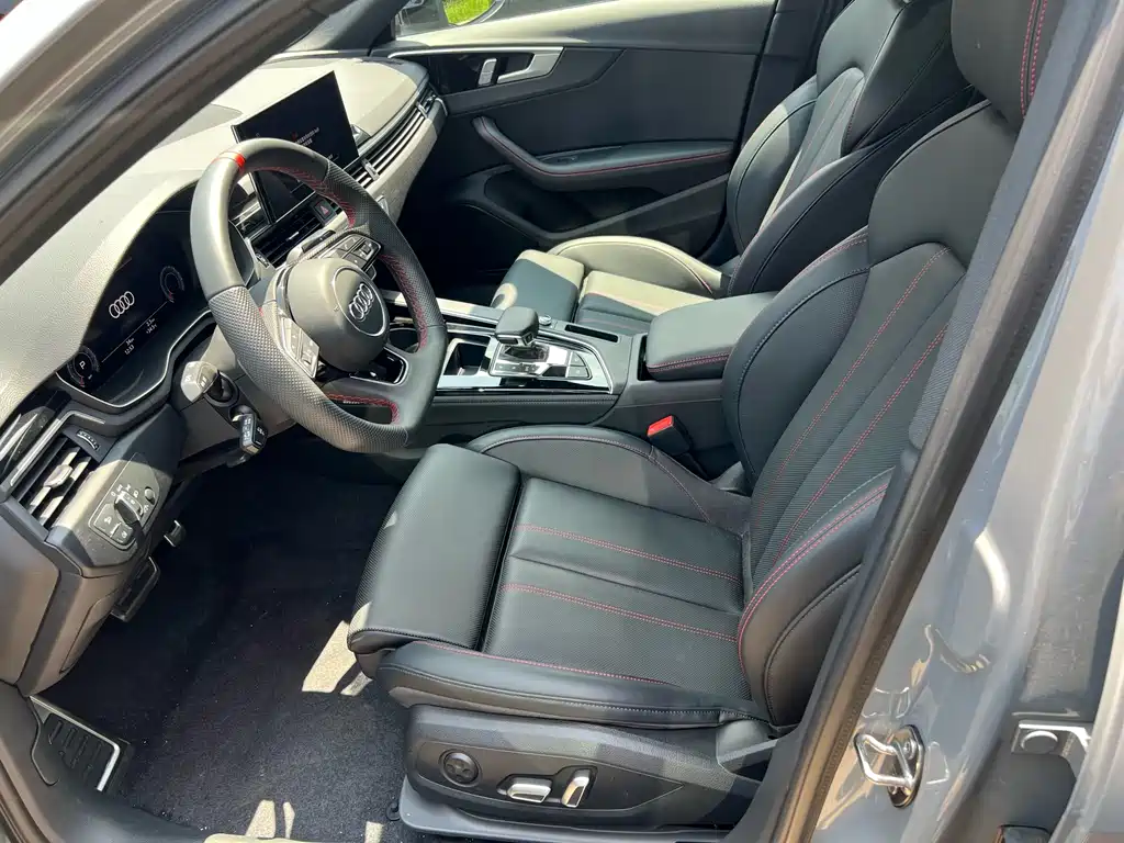 Audi A4L 2025