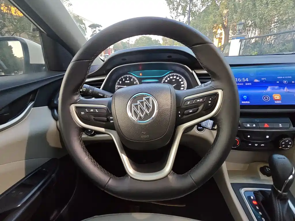 Buick Excelle GT 2018 — фото 9