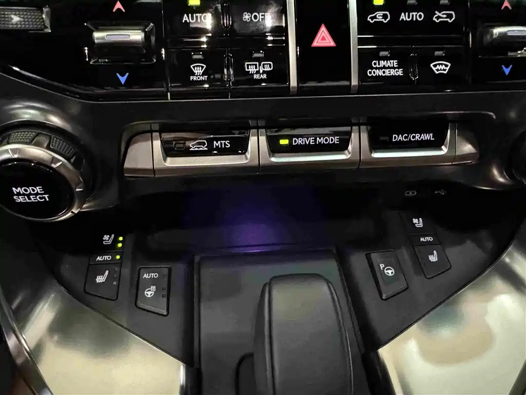 Lexus LX 2025 — фото 15