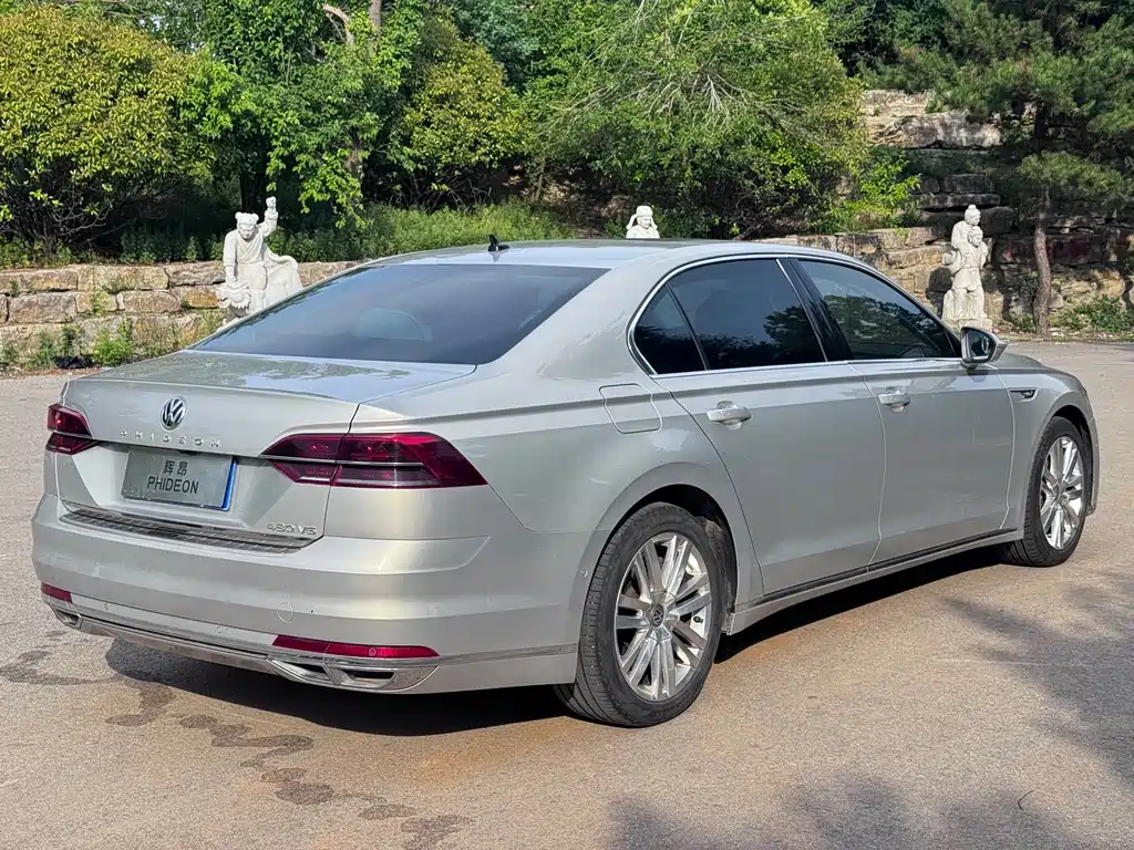 Volkswagen Phideon 2018 — фото 6