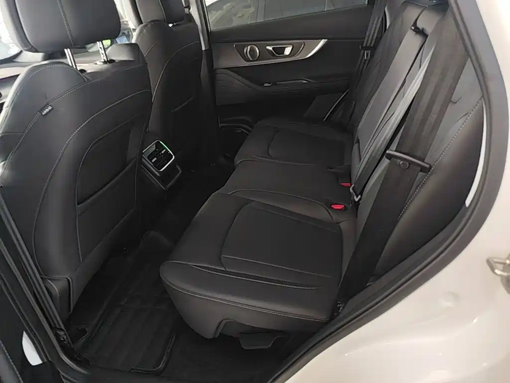 Chery Tiggo 8 PRO 2025 — фото 17