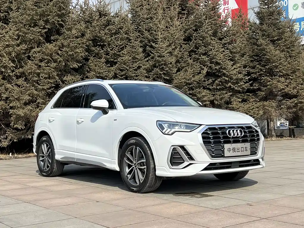 Audi Q3 2022 — фото 3