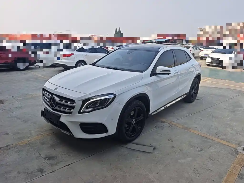 Mercedes-Benz GLA 2019