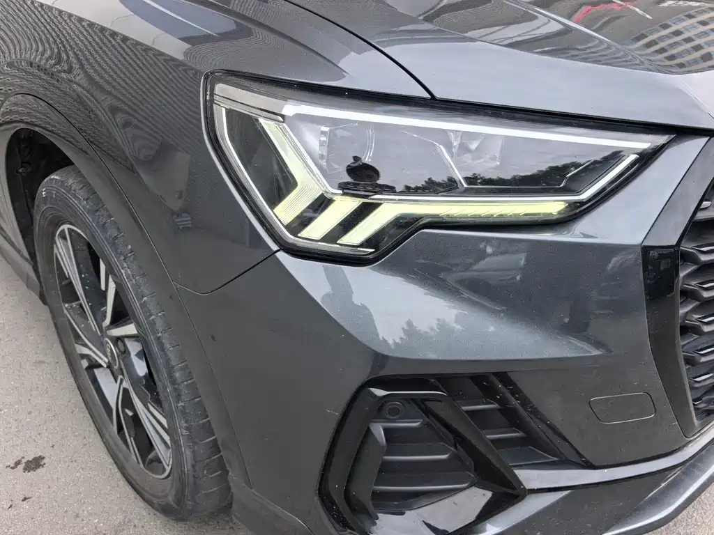 Audi Q3 Sportback 2023 — фото 4