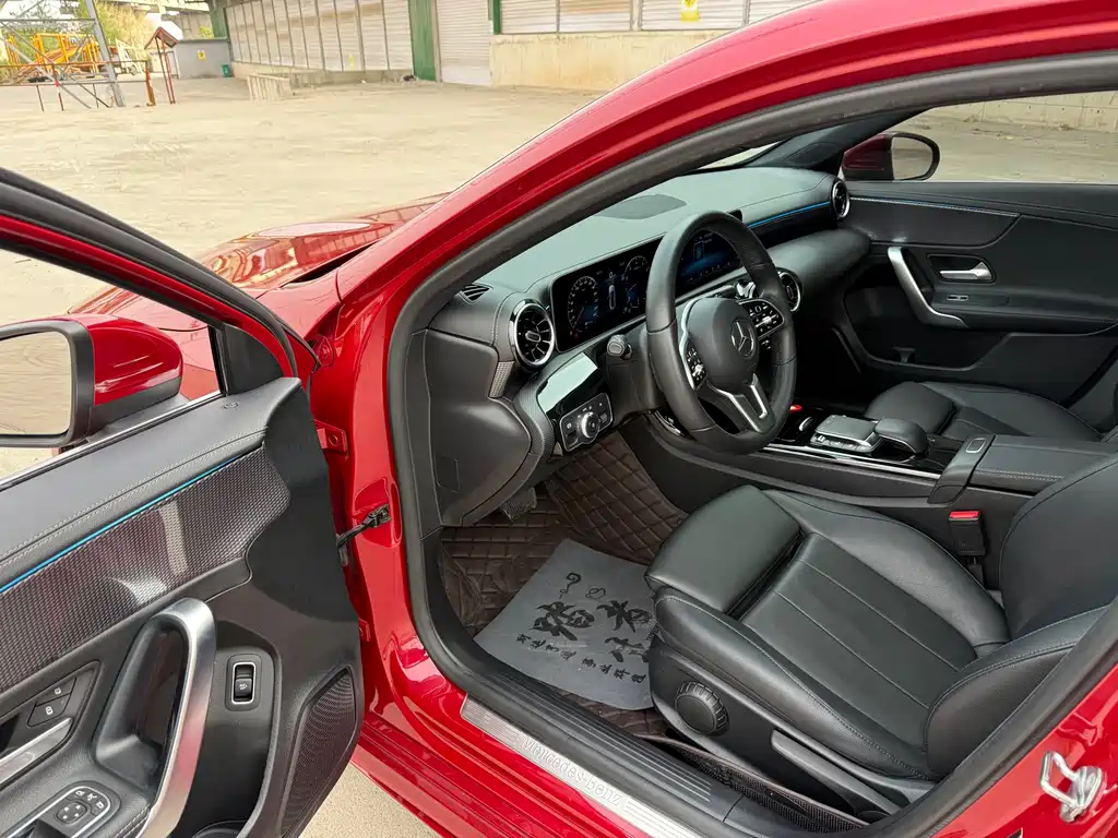 Mercedes-Benz A-Class 2020 — фото 11