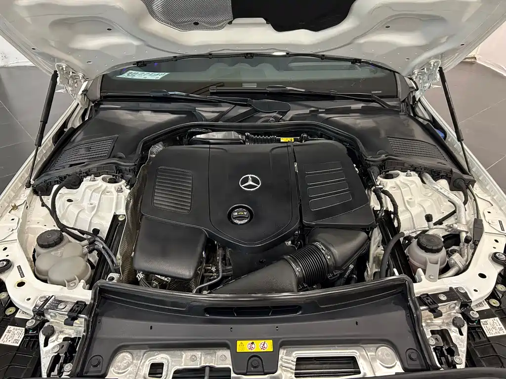 Mercedes-Benz C-Class 2024 — фото 11