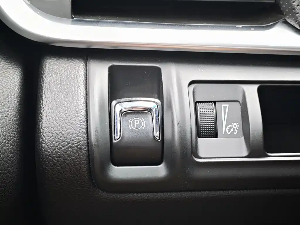 Cadillac XTS 2018 — фото 23