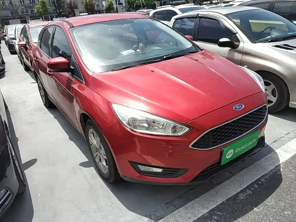 Ford Focus 2015 — фото 22