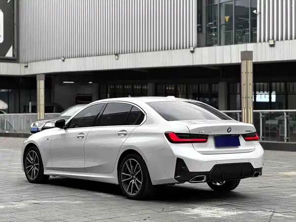 BMW 3 Series 2024