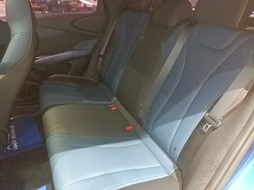 BYD Dolphin 2022 — фото 17