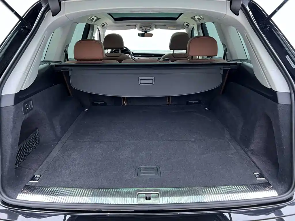 Audi Q7 2024 — фото 32