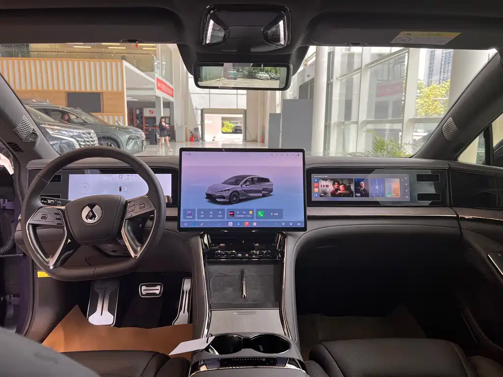 Denza Z9 2024