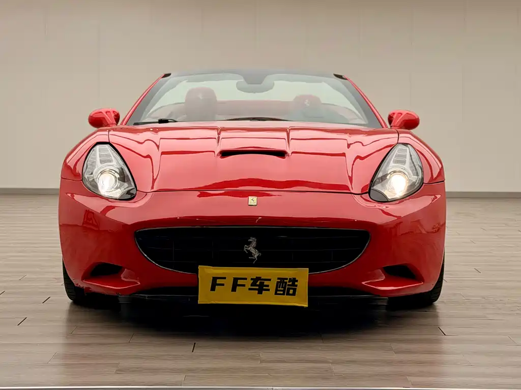 Ferrari California T 2011 — фото 3