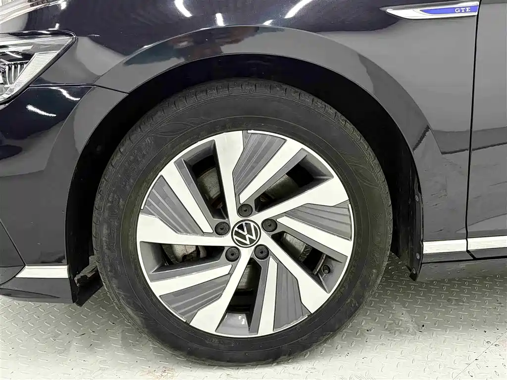 Volkswagen Magotan GTE PHEV 2022 — фото 10