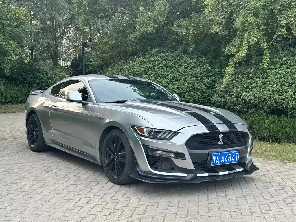 Ford Mustang 2018 — фото 3