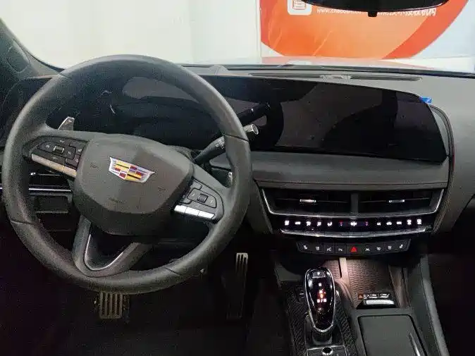 Cadillac CT5 2025 — фото 15