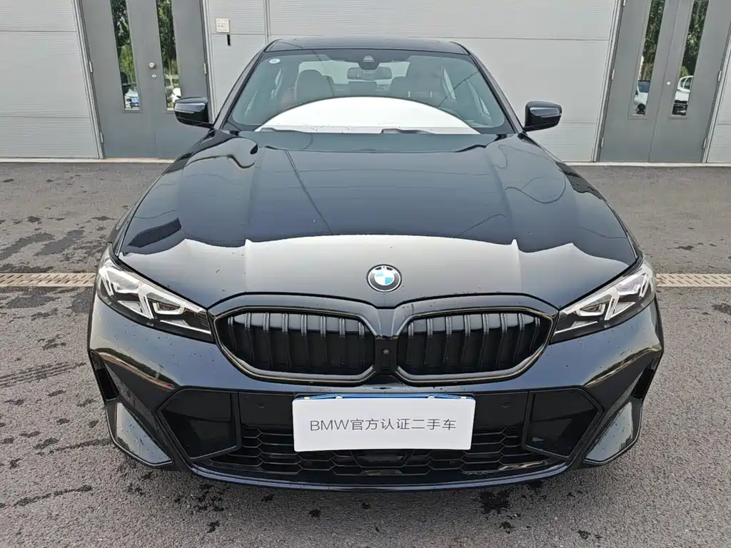 BMW 3 Series 2025