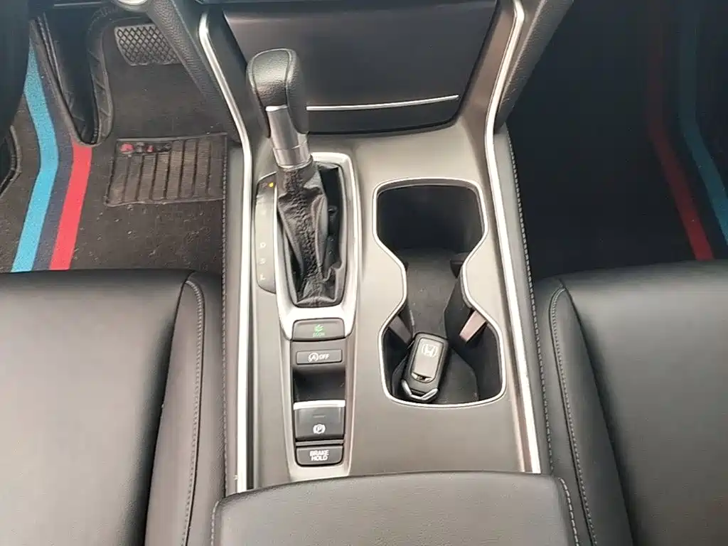 Honda Accord 2021 — фото 14